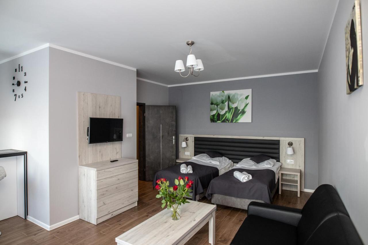 Apartamenty Brzezinski Wrzesnia Bagian luar foto